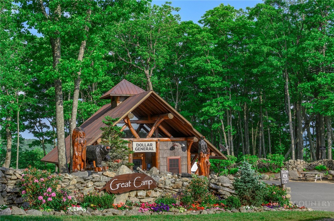WR44 6964 Beech Mountain Road