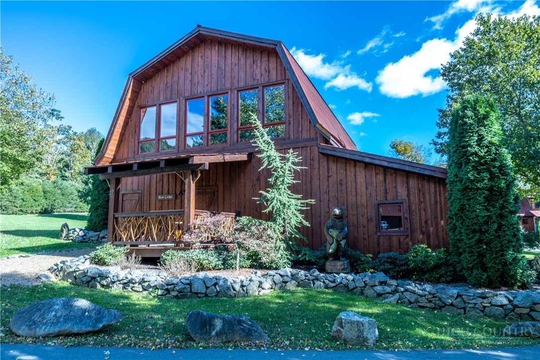 WR44 6964 Beech Mountain Road
