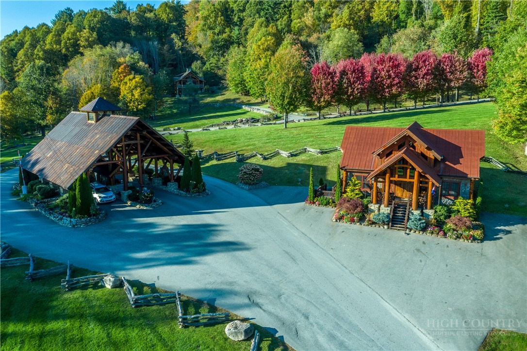 WR44 6964 Beech Mountain Road