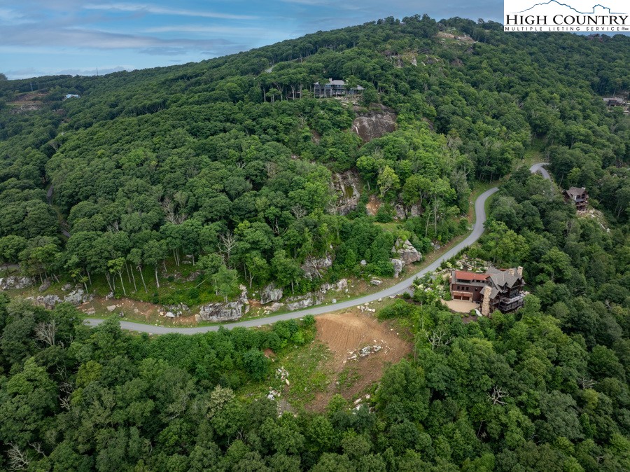 L58 Eagle Cliff Trail