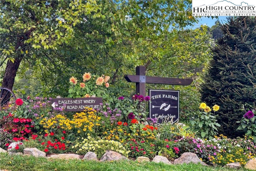 Lot 93 Peregrine Trail