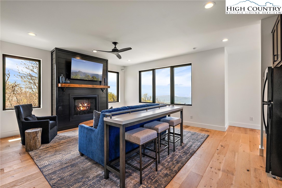 293 Lodge Ridge Trail