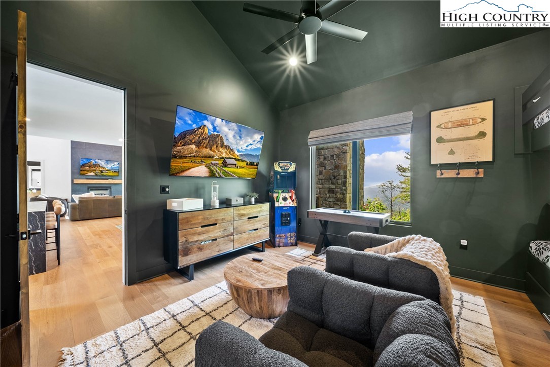 70 Fernwood Trail