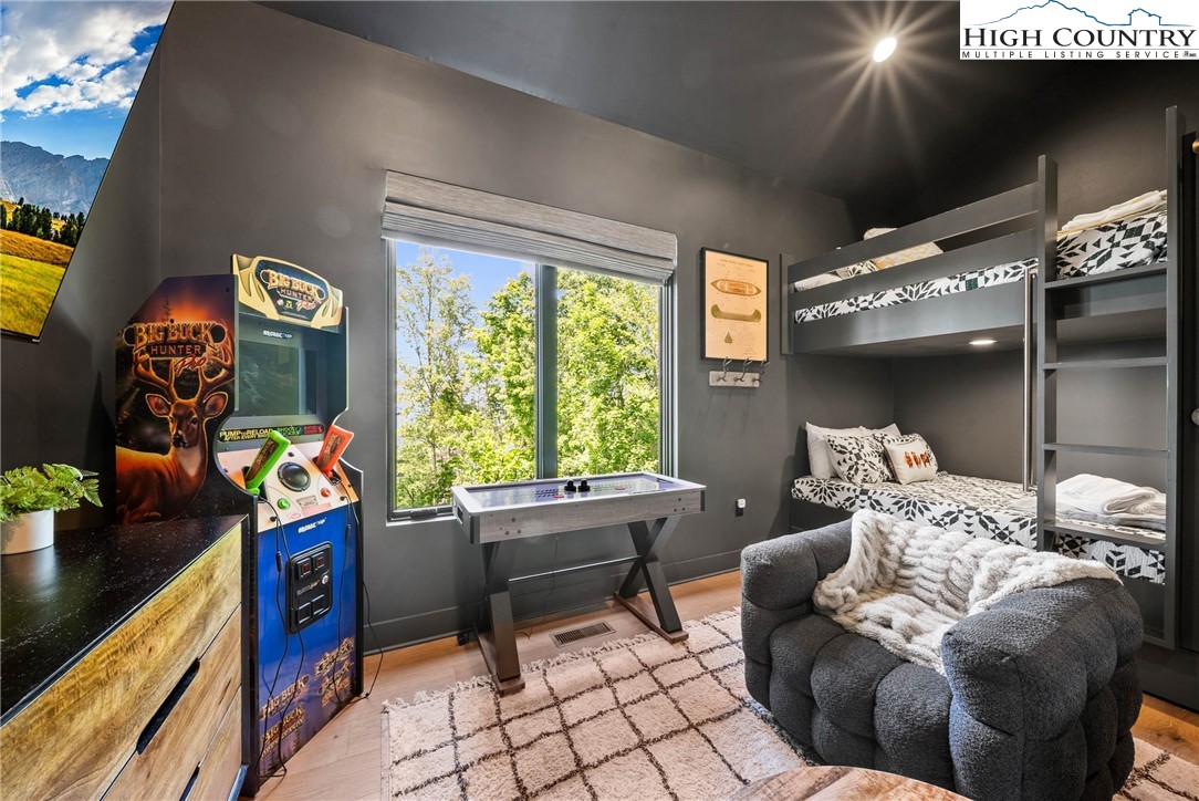 70 Fernwood Trail