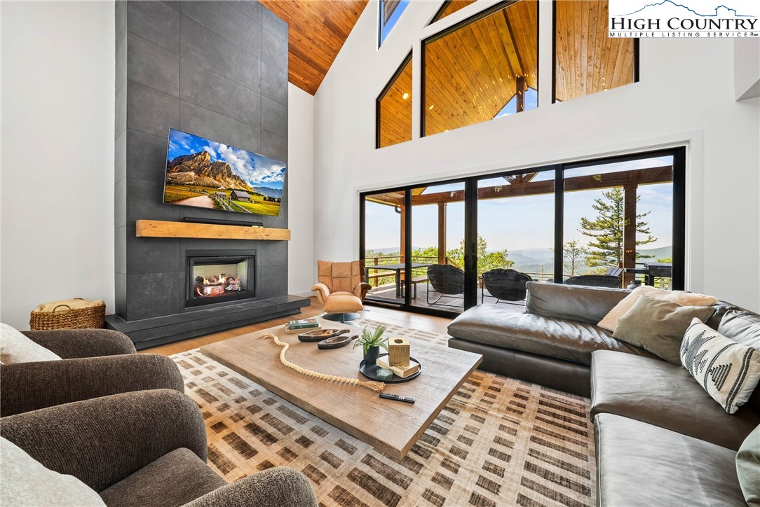 70 Fernwood Trail