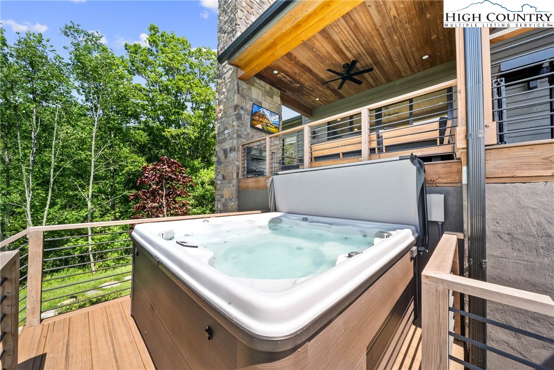 70 Fernwood Trail
