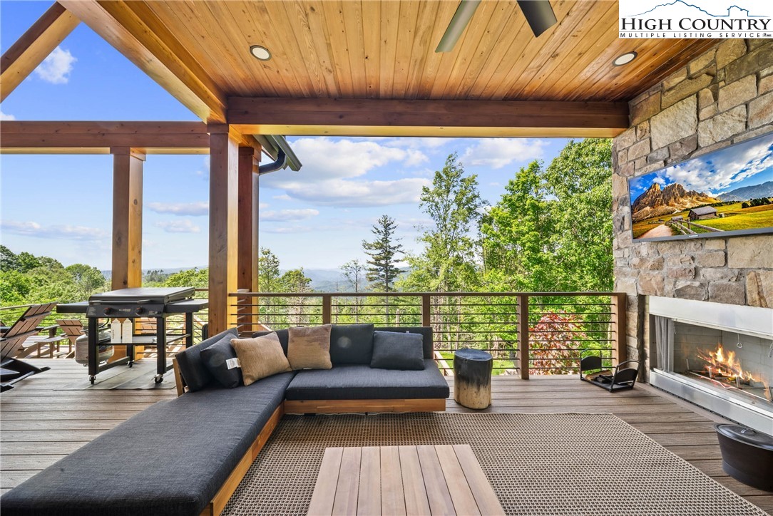 70 Fernwood Trail