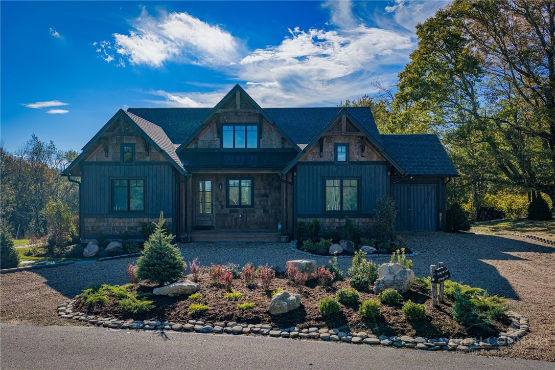 135 Vineyard Trail