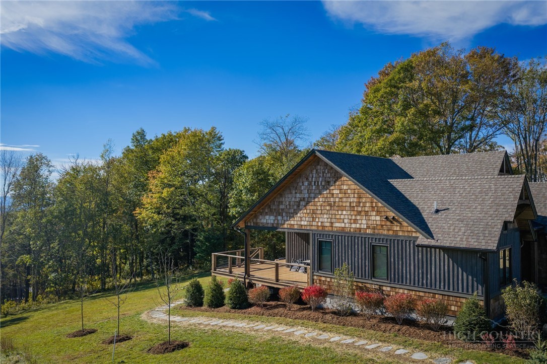 135 Vineyard Trail