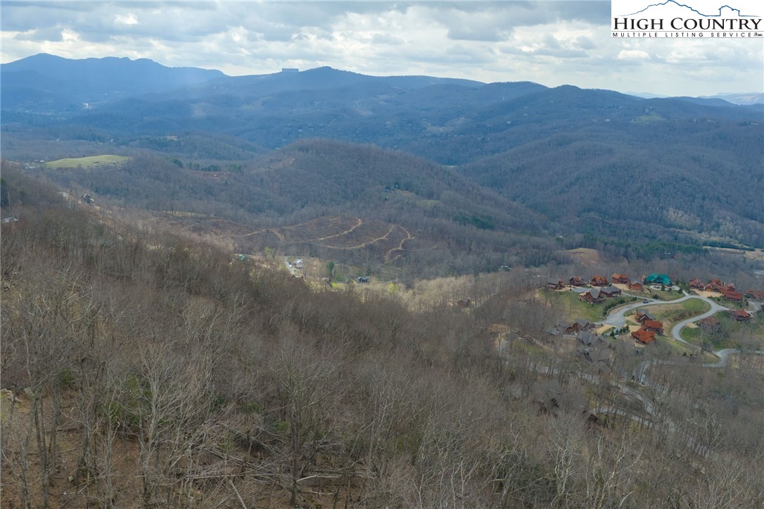 L-59 Eagle Cliff Trail