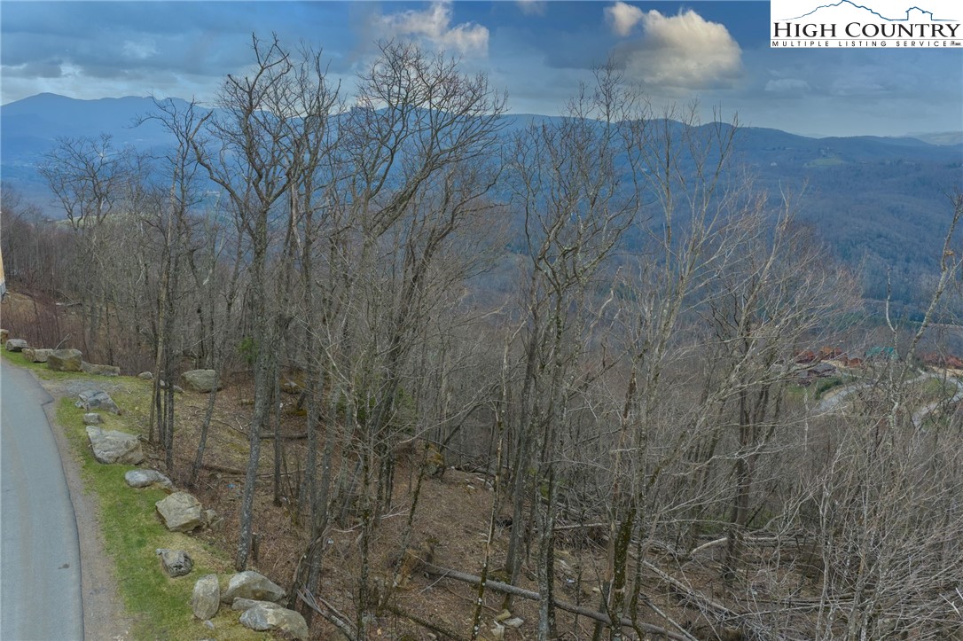 L-59 Eagle Cliff Trail