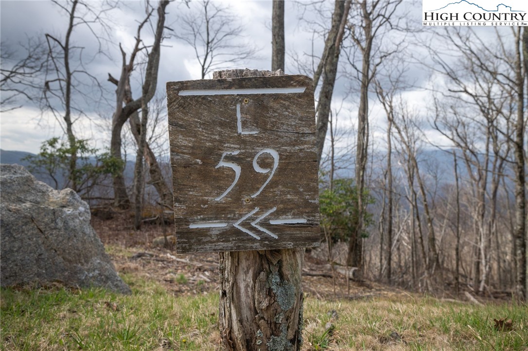 L-59 Eagle Cliff Trail