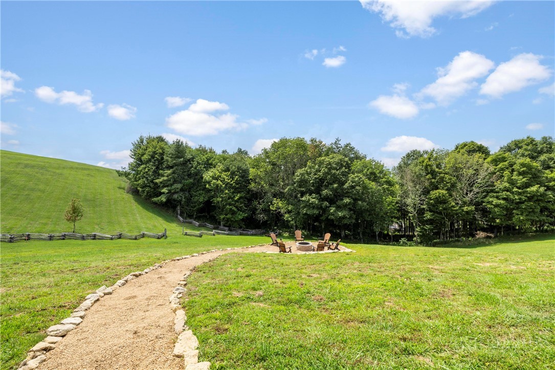 95 Vineyard Trail
