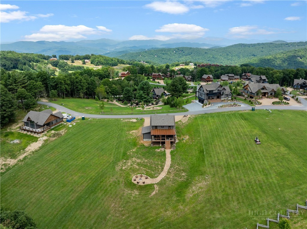 95 Vineyard Trail