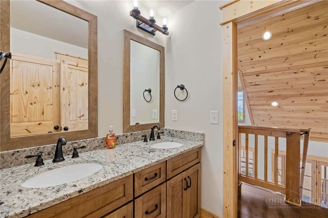 95 Vineyard Trail