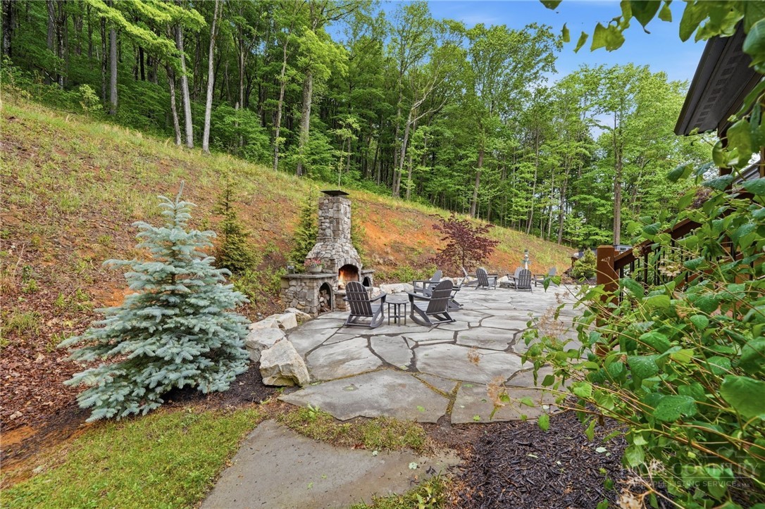 355 Cascade Lane