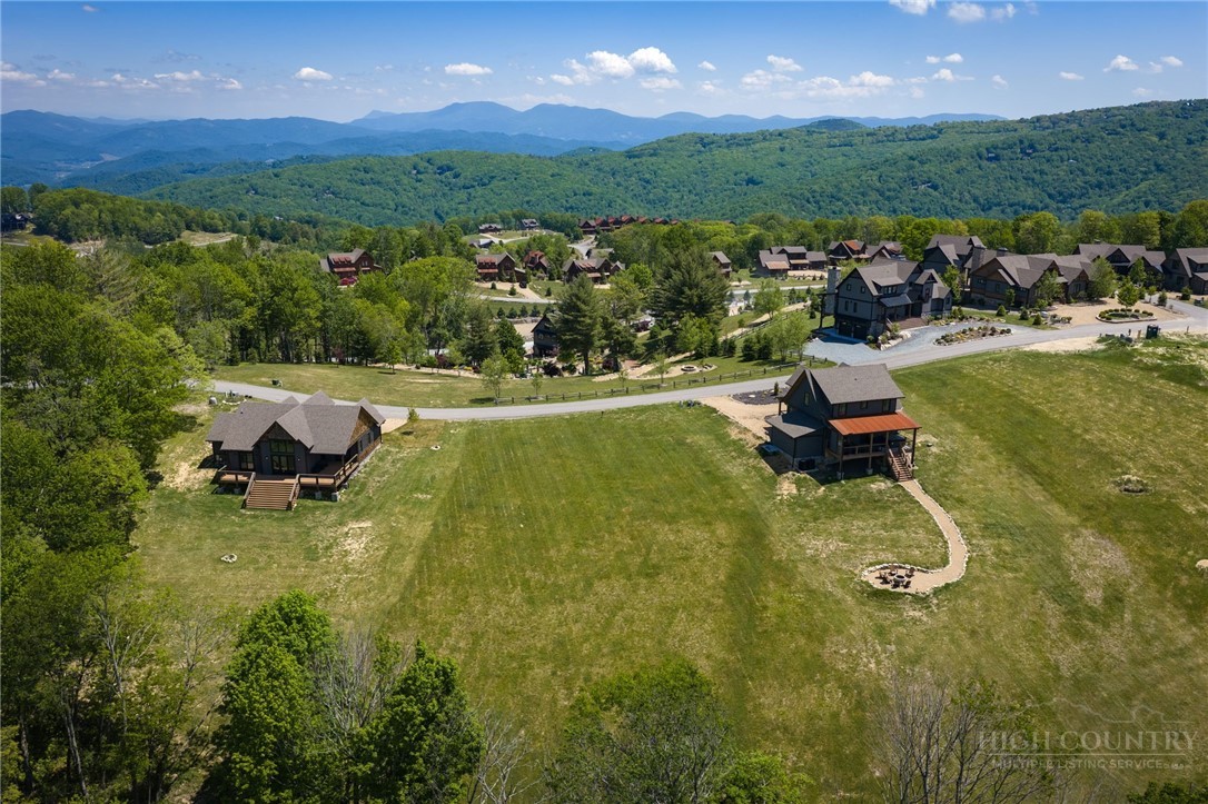 VV-9 Vineyard Trail
