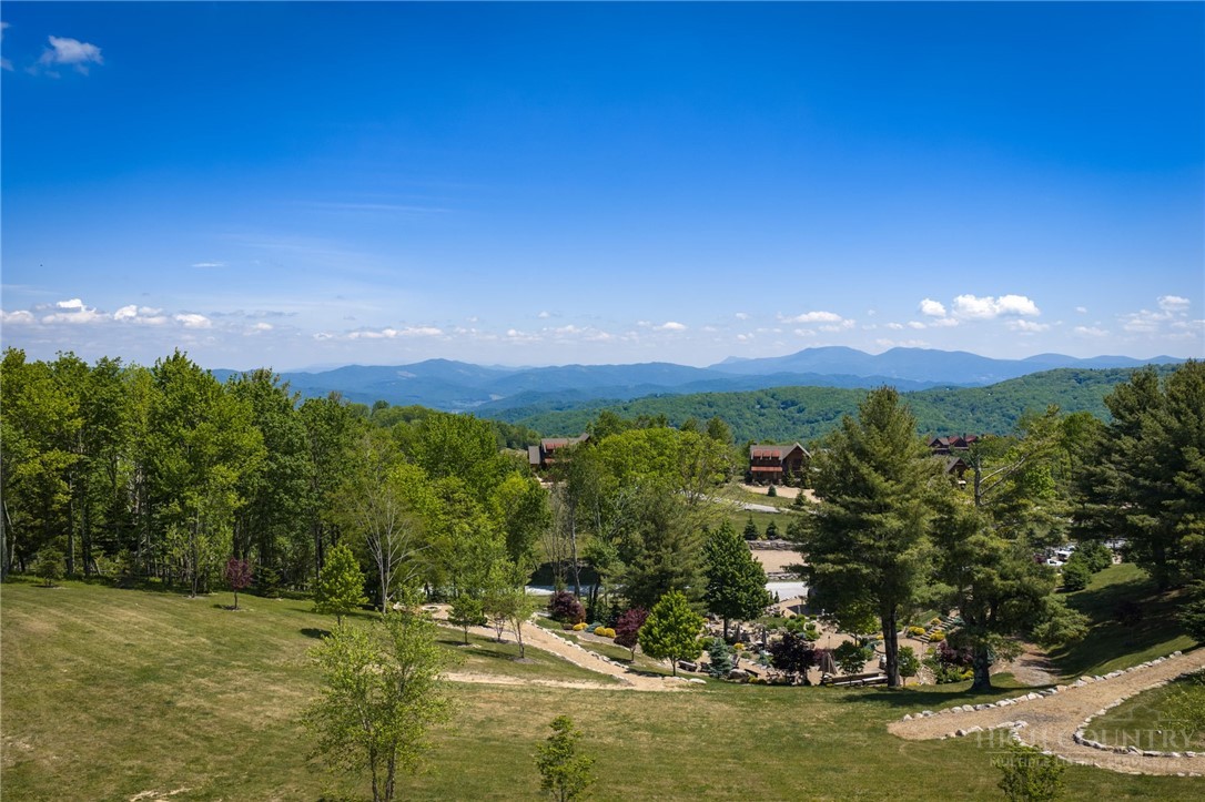 VV-9 Vineyard Trail