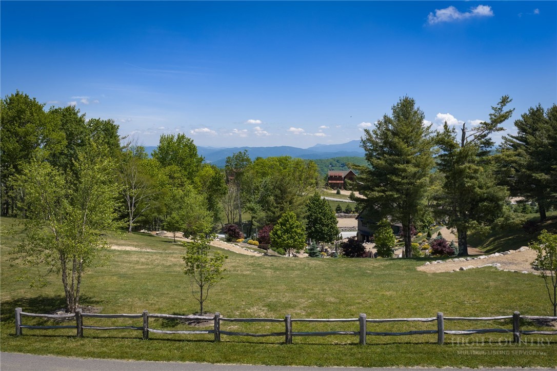 VV-9 Vineyard Trail