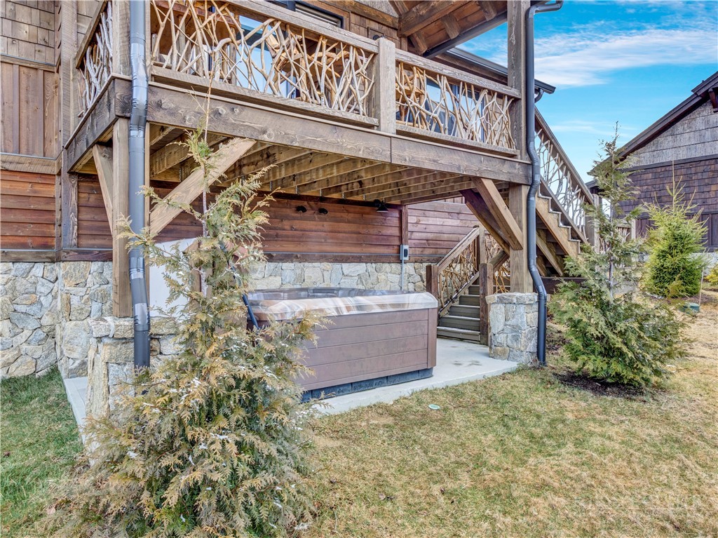 24 Camp Eagle Court