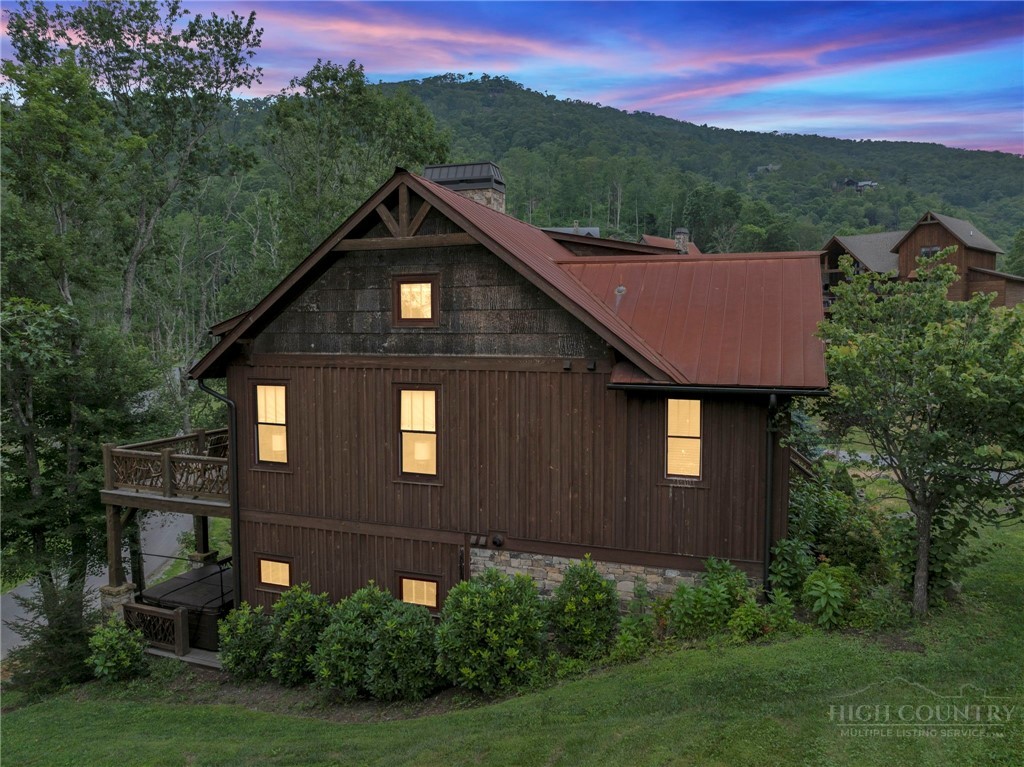 54 White Eagle Trail