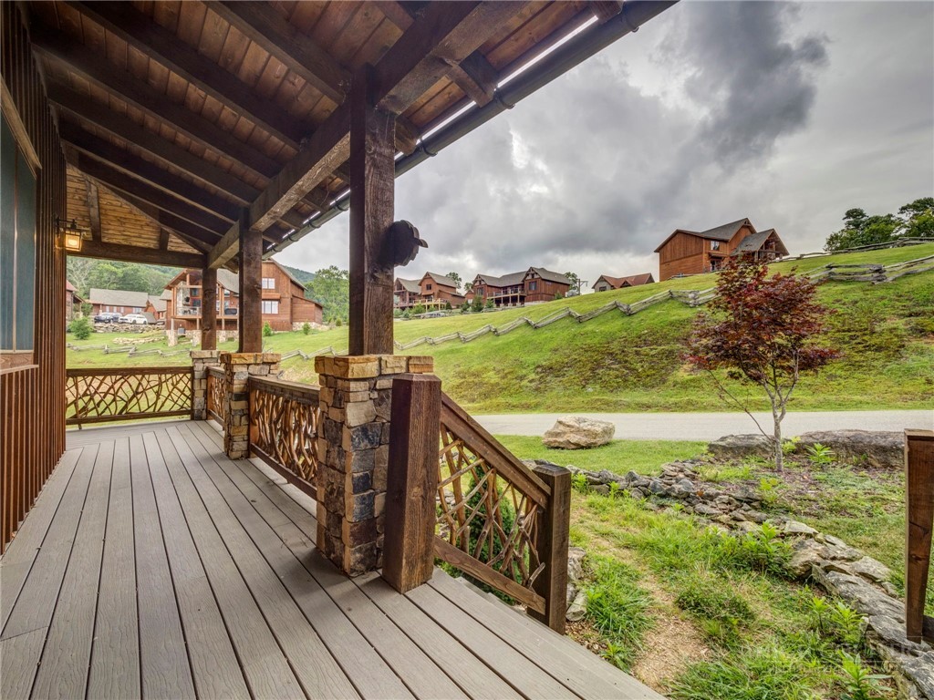54 White Eagle Trail