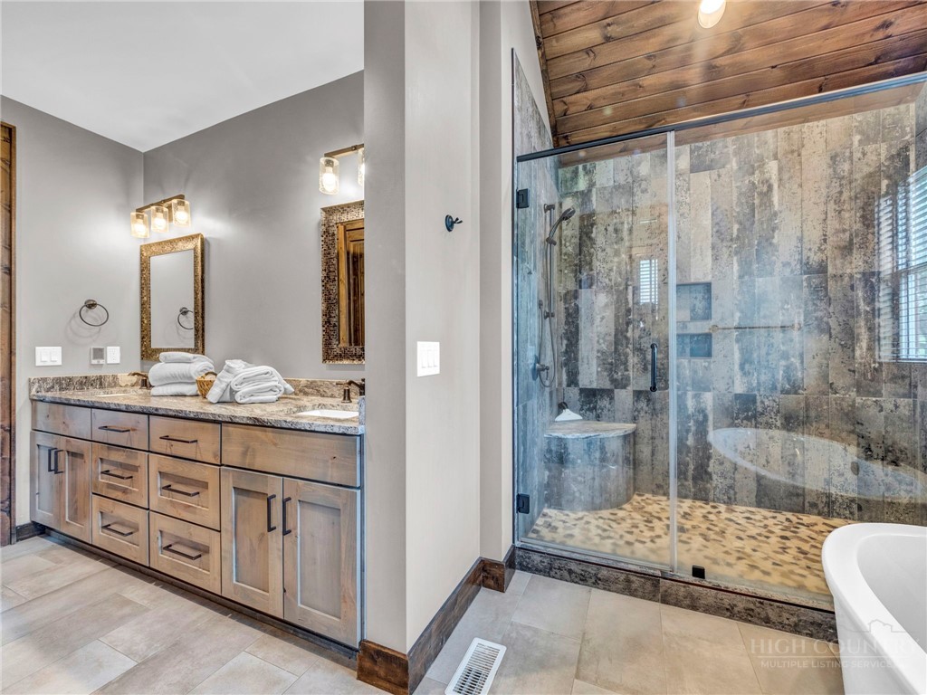 54 White Eagle Trail
