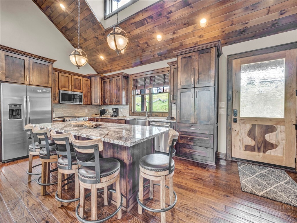 54 White Eagle Trail