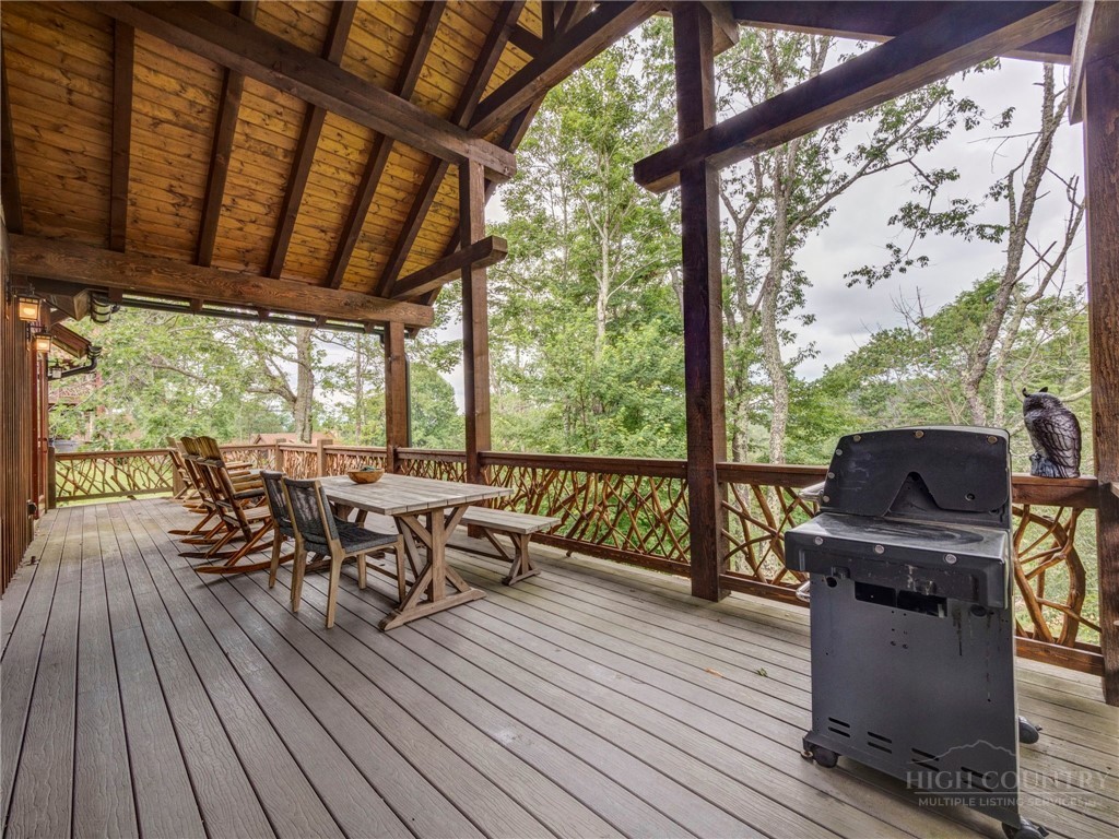 54 White Eagle Trail