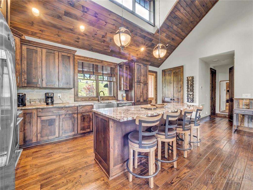 54 White Eagle Trail