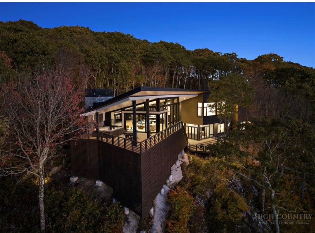 76 Sundance Court