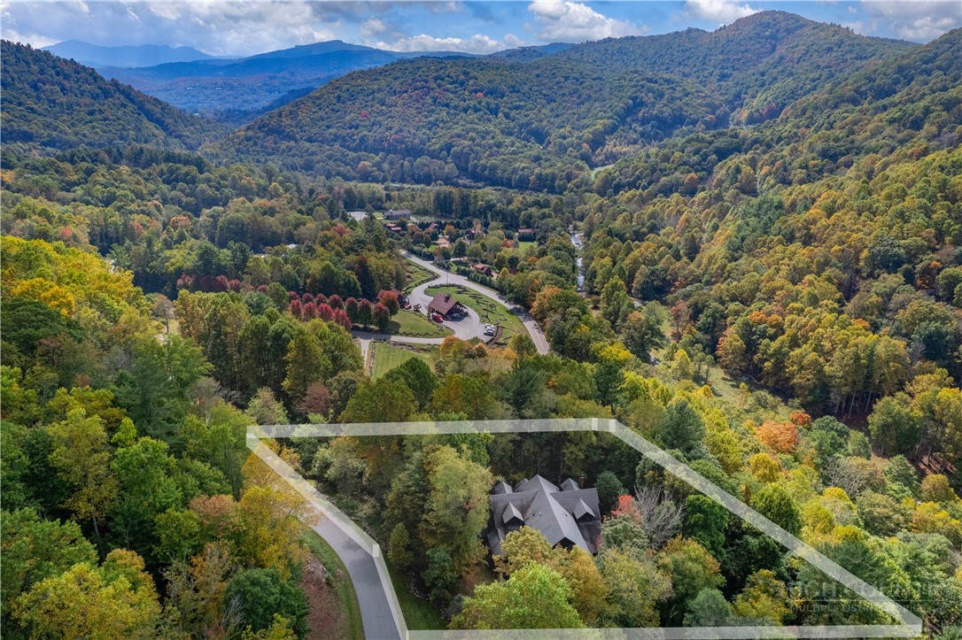 161 Hump View Trail