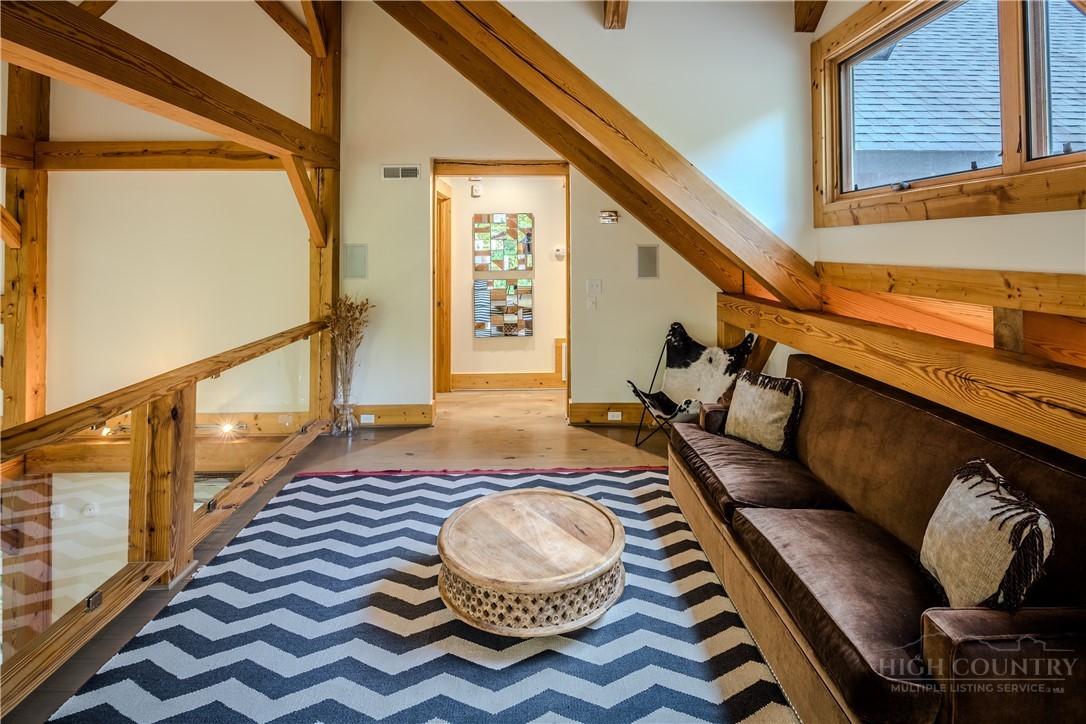 161 Hump View Trail