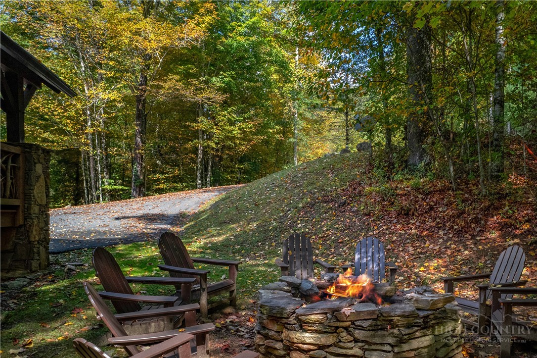 161 Hump View Trail