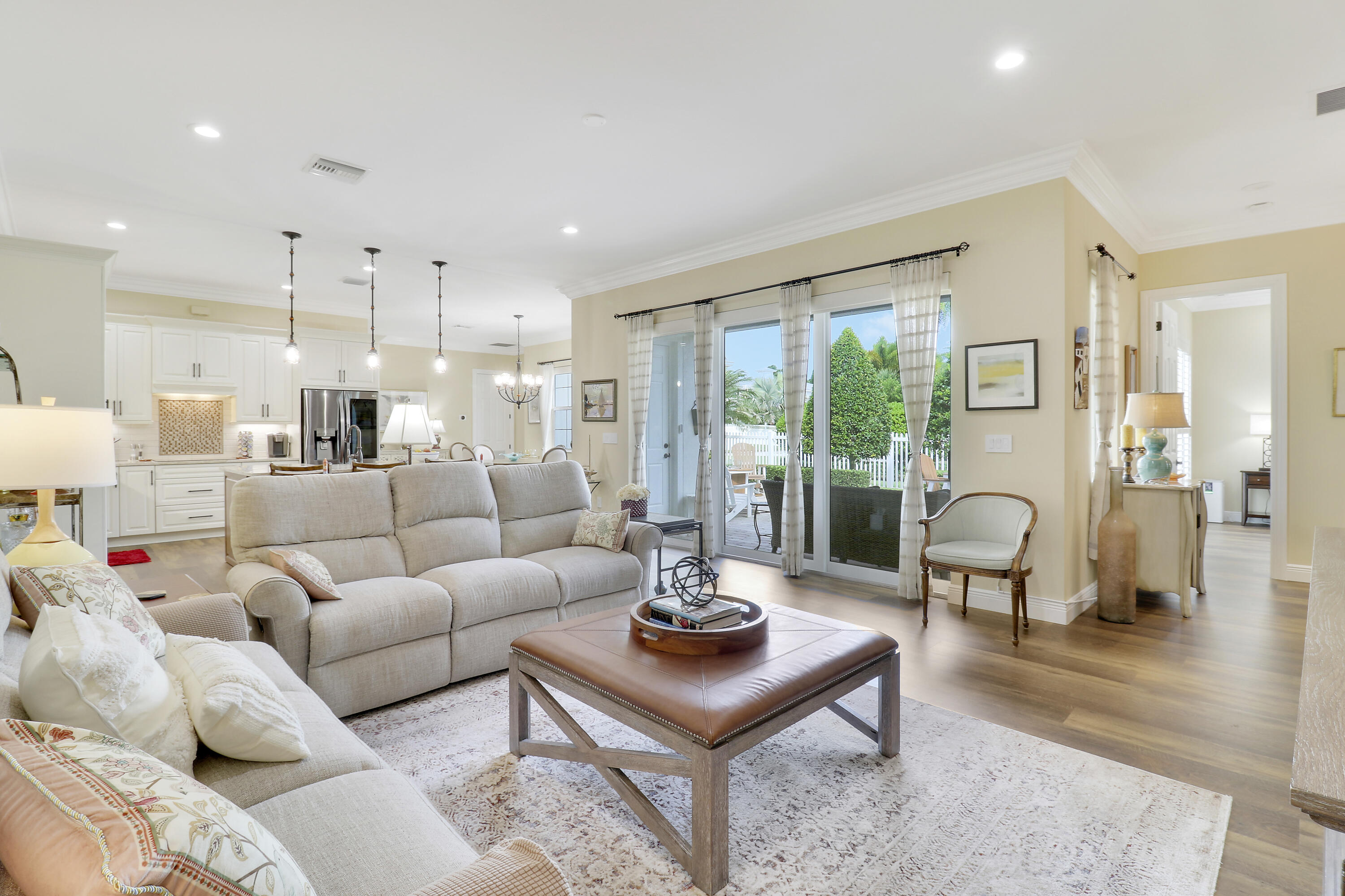3412 S Caroline Drive