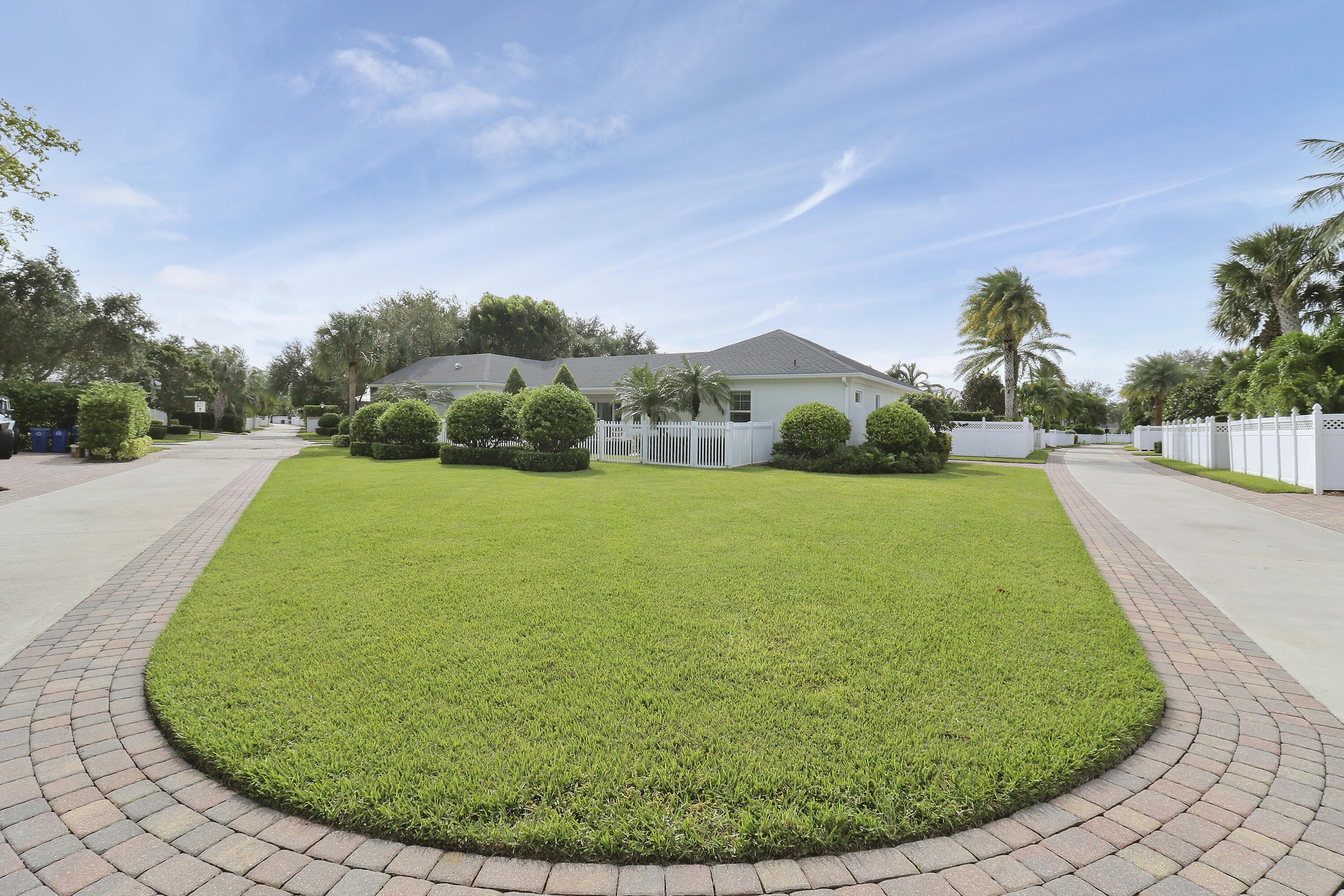 3412 S Caroline Drive