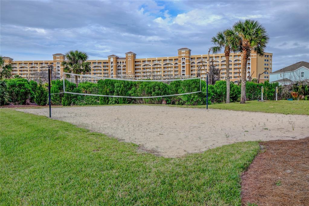 13 LOS LAGOS BLVD