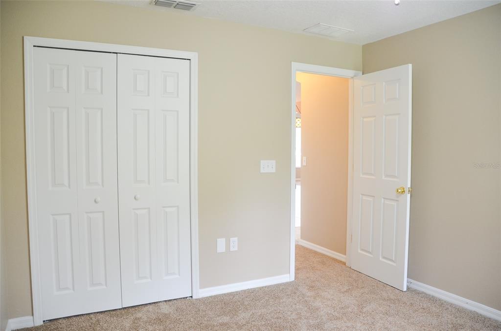 5 RENWORTH PL