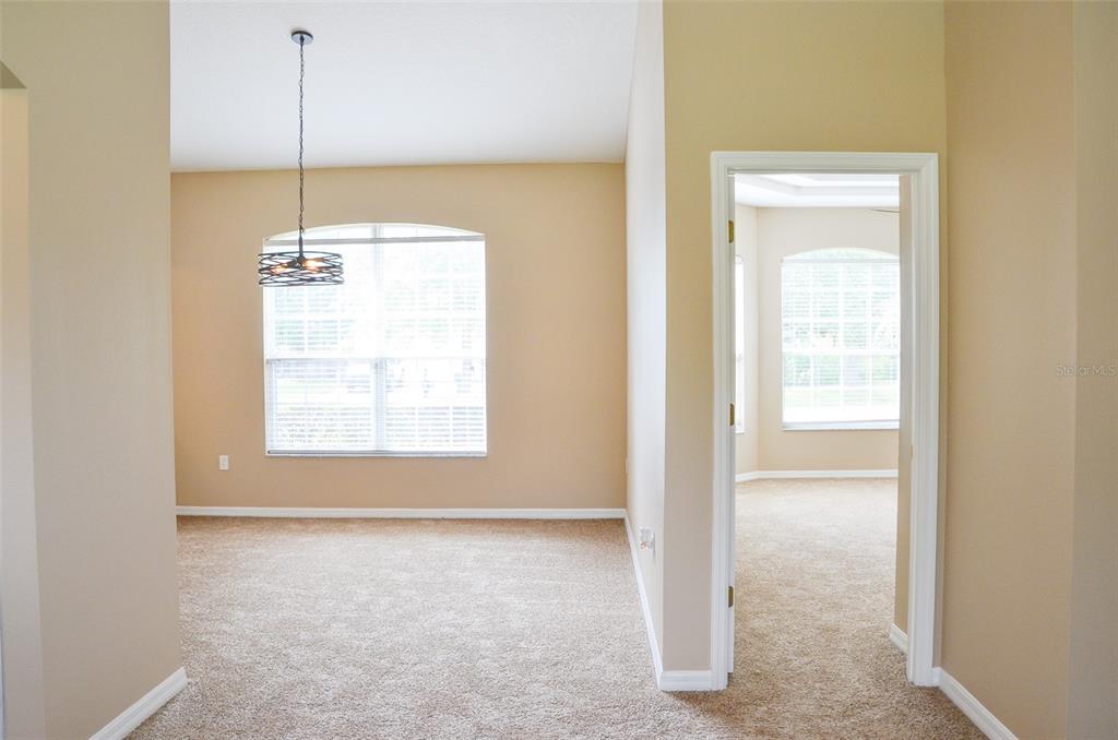 5 RENWORTH PL