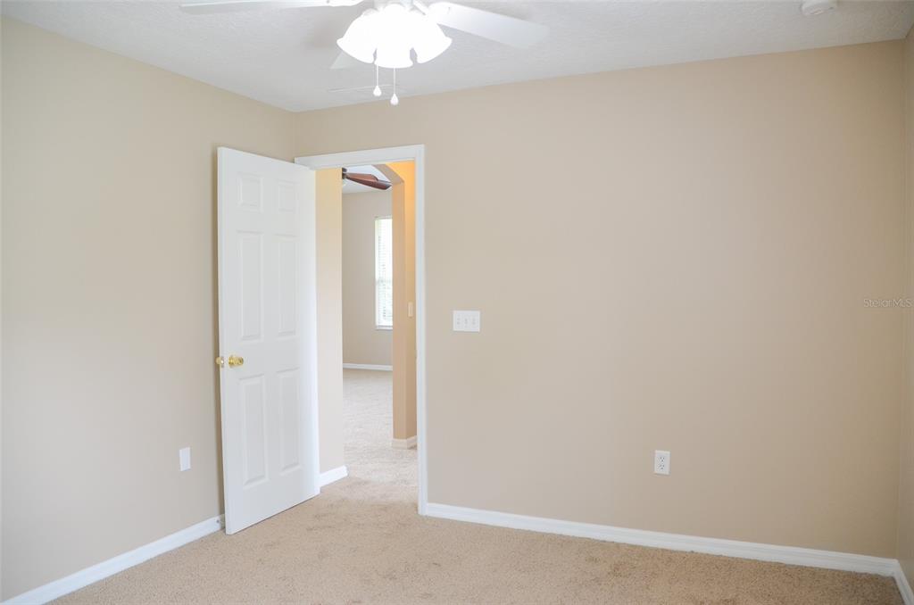 5 RENWORTH PL