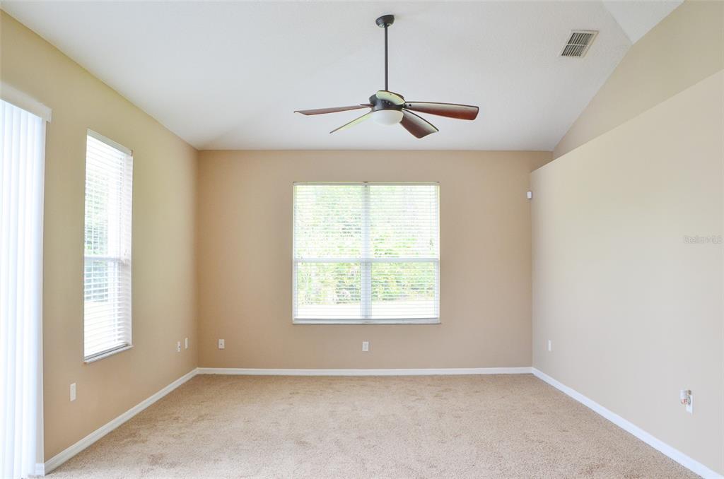 5 RENWORTH PL