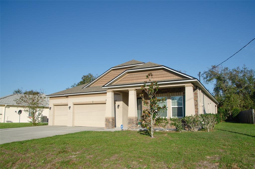 52 FREDERICK LN