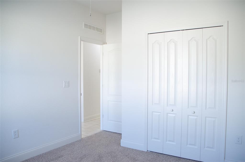 52 FREDERICK LN