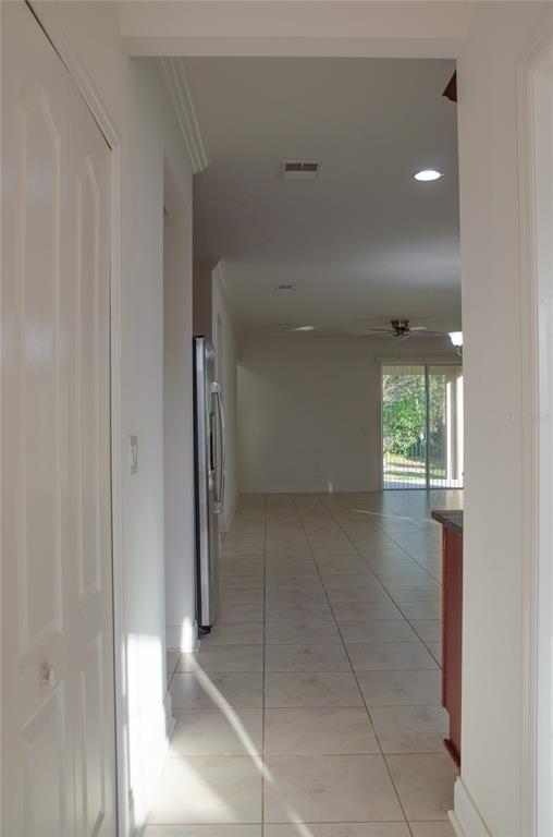 52 FREDERICK LN