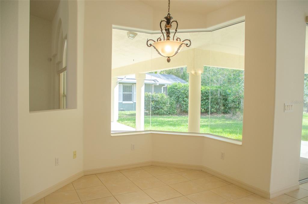 8 EASTLAND LANE