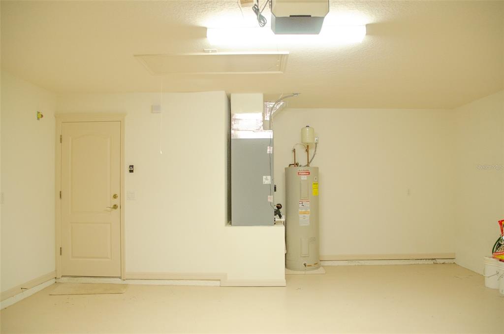 8 EASTLAND LANE