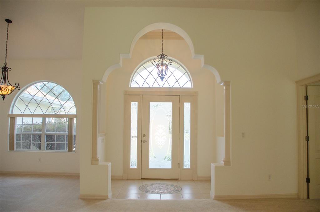 8 EASTLAND LANE