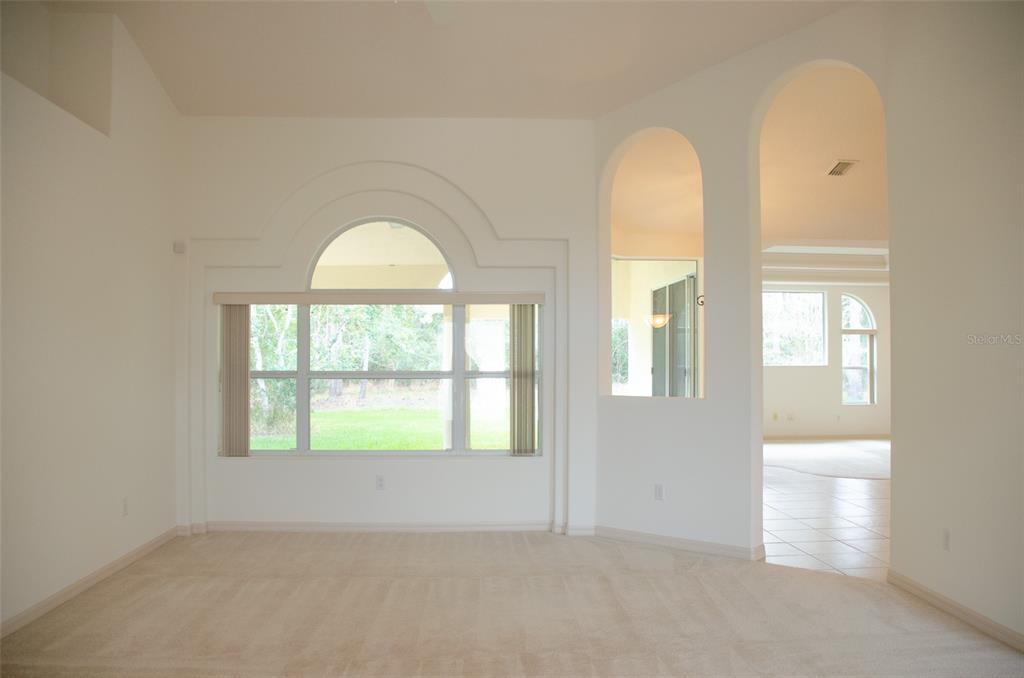 8 EASTLAND LANE
