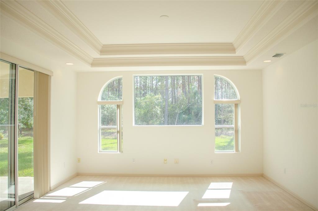 8 EASTLAND LANE