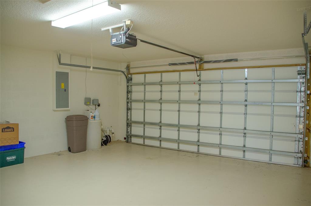 8 EASTLAND LANE